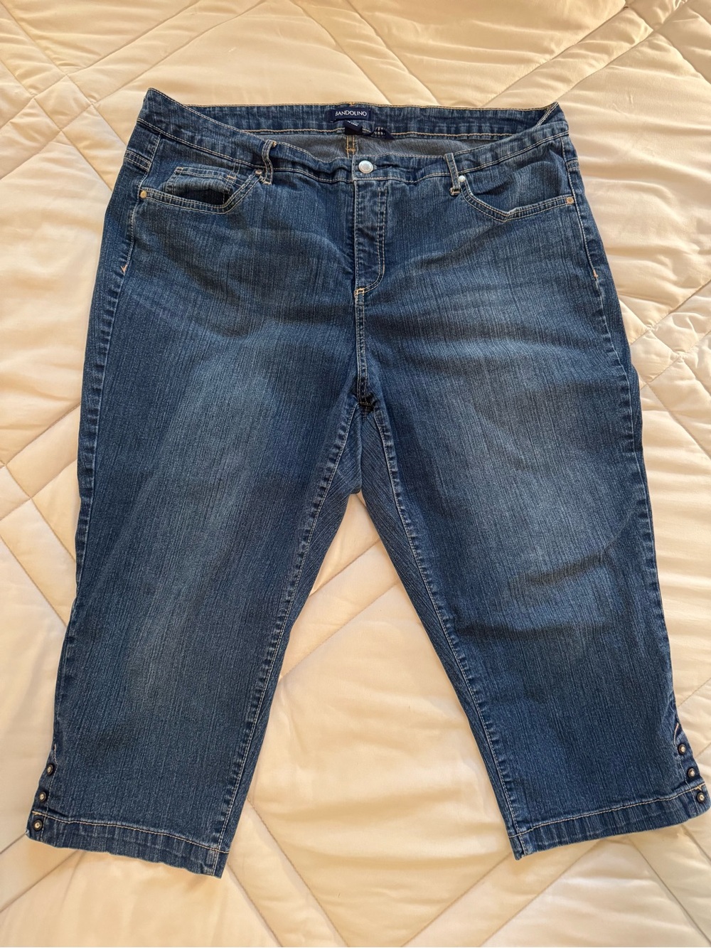 Bandolino Mandi Dark Blue Capri Length Jeans 18